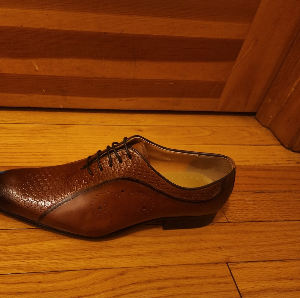Brown Leather Oxford Shoes with Broguing